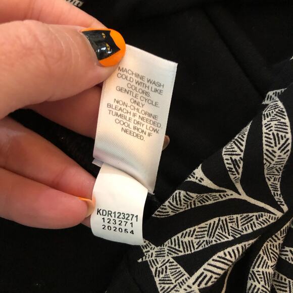 J. Jill Wearever Sleeveless Leaf Print Maxi Dress Large Black White Resort Boho - Picture 9 of 9